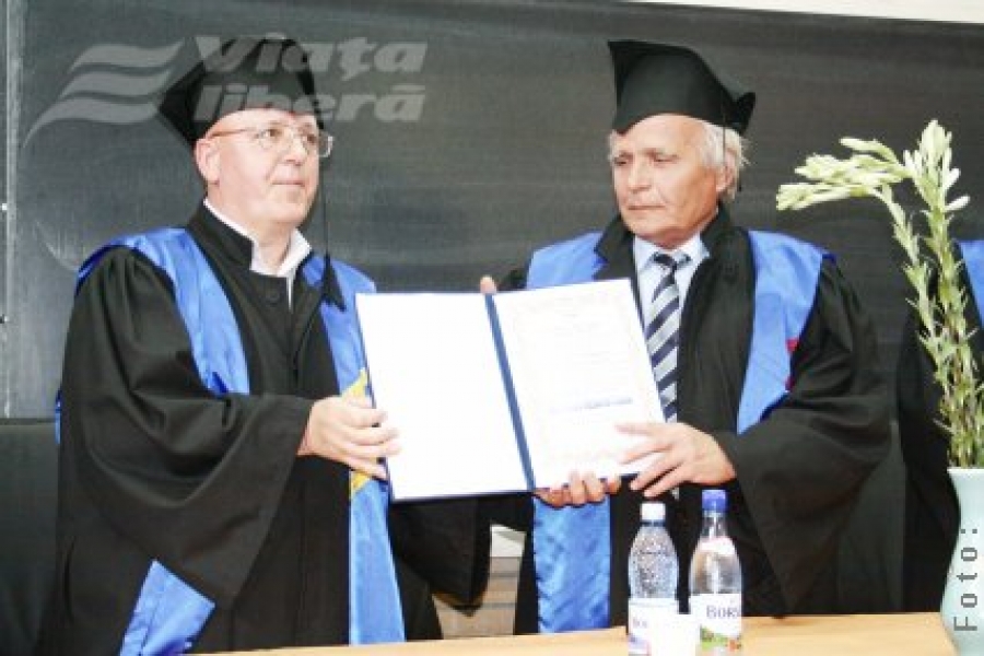 Prof. Mircea Cozmîncă, Doctor Honoris Causa la Galaţi