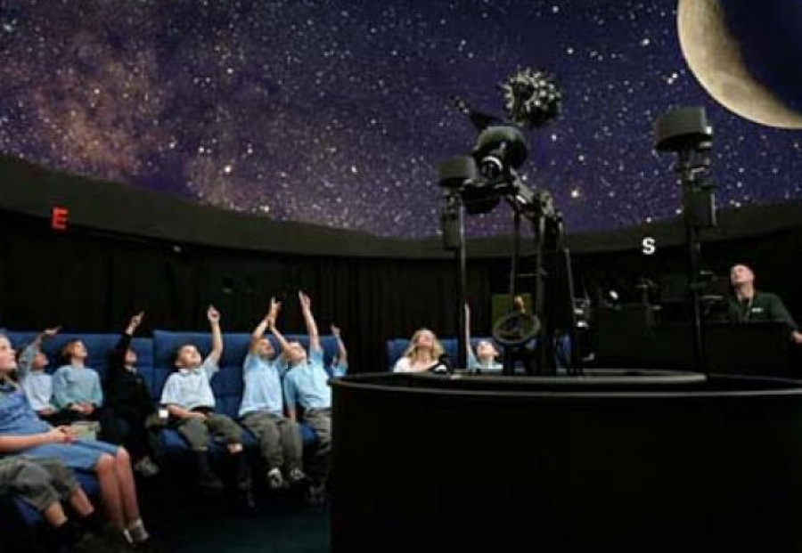 Programe la Planetariu, pentru copii şi elevi