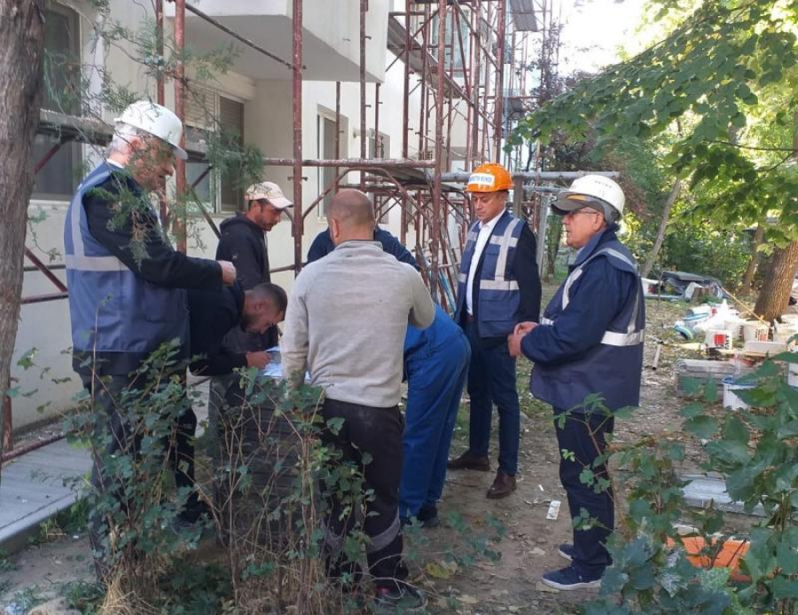 Mai mulţi constructori gălățeni, sancţionaţi de inspectorii de muncă