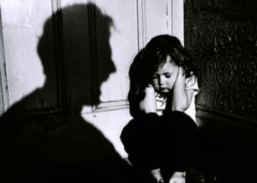 Cum sunt afectaţi copiii de violenţa domestică