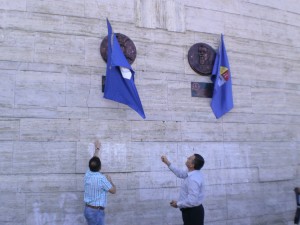 Proiect al Asociaţiei &quot;Galaţi, oraşul meu&quot;/ Alexandru Ioan Cuza şi Ştefan cel Mare, pe Faleză