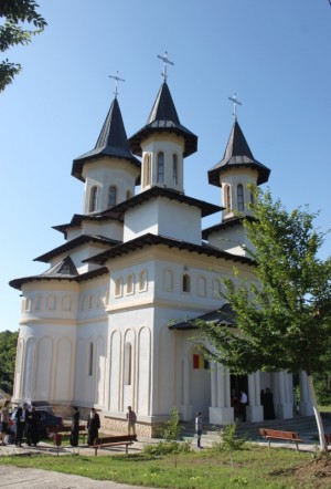 Campanie VL &quot;Biserici istorice gălăţene”: Mănăstirea Toflea are patru sute de ani de viaţă