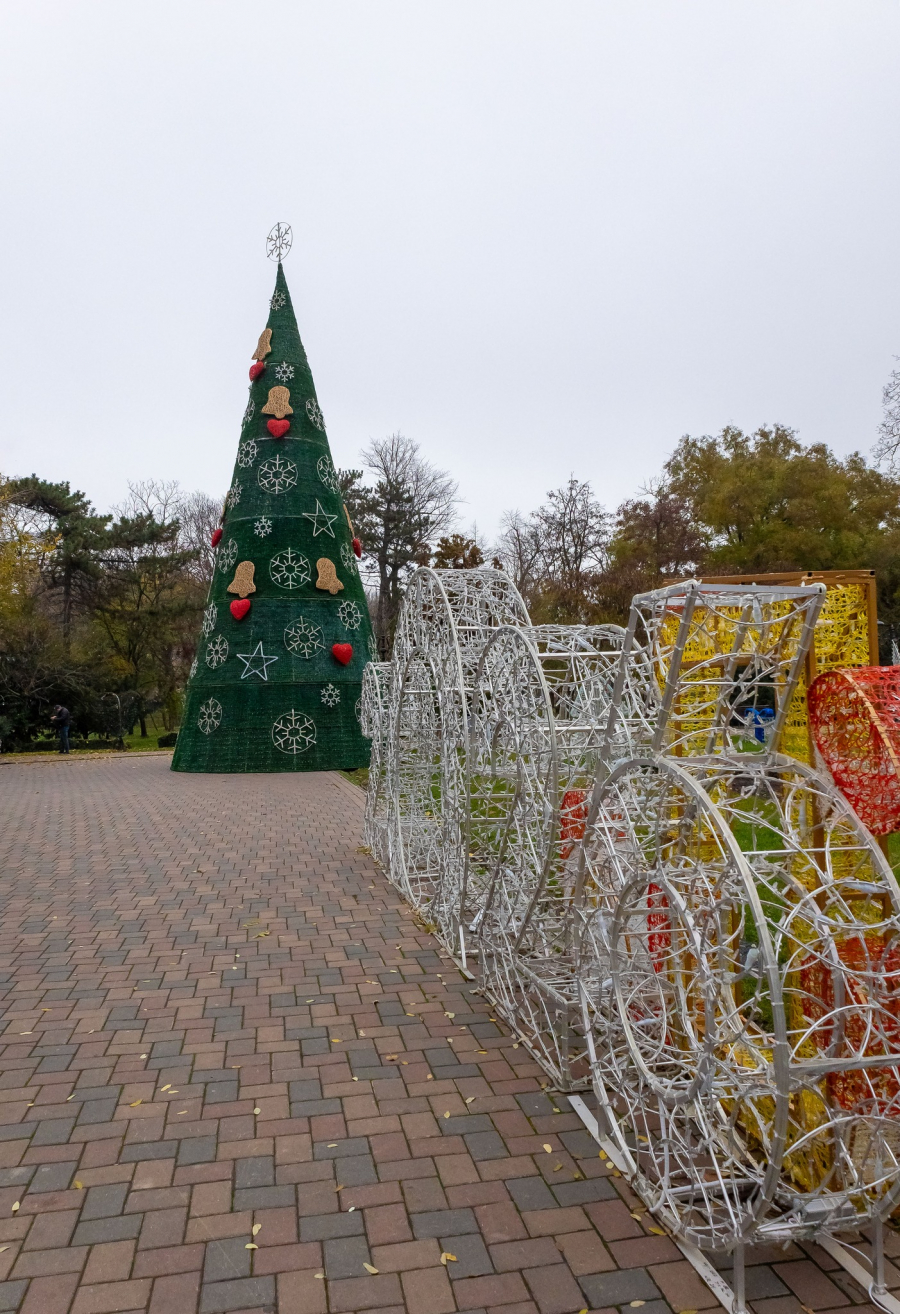 Vineri se aprind luminile de Sărbători în Galaţi
