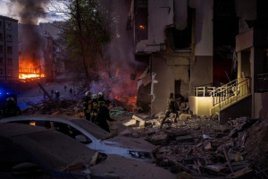 Rușii au lovit cu rachete clădiri din Kiev Foto: Emilio Morenatti / AP - The Associated Press / Profimedia