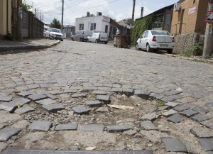 Achiziţie de 133.000 de lei/ &quot;Noi vrem pământ&quot;, de Primăria Galaţi