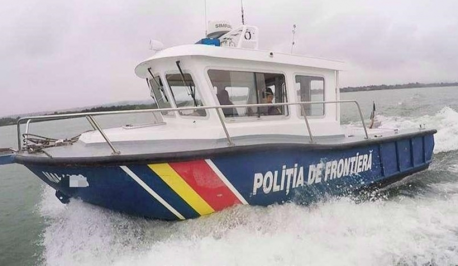Patru persoane, salvate dintr-o barcă în derivă pe Dunăre