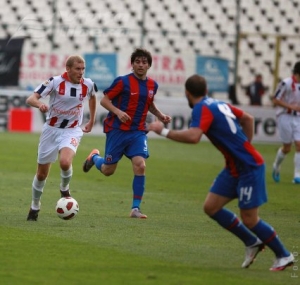 Oţelul joacă diseară la Dinamo pentru glorie şi mulţi bani