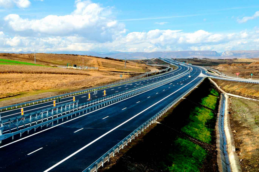 S-a semnat cel mai scump contract de autostradă, în valoare de 6,6 miliarde de lei