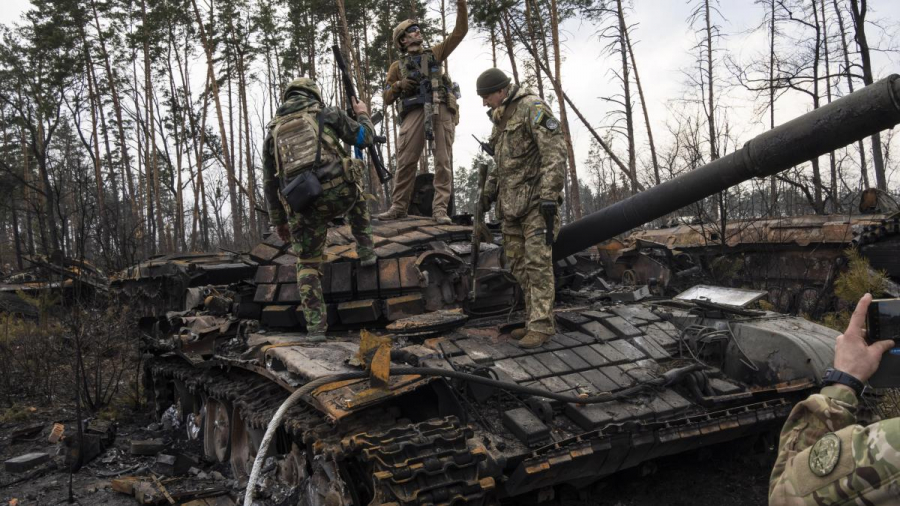 Armata ucraineană confirmă fuga unor forțe ruse din Bahmut