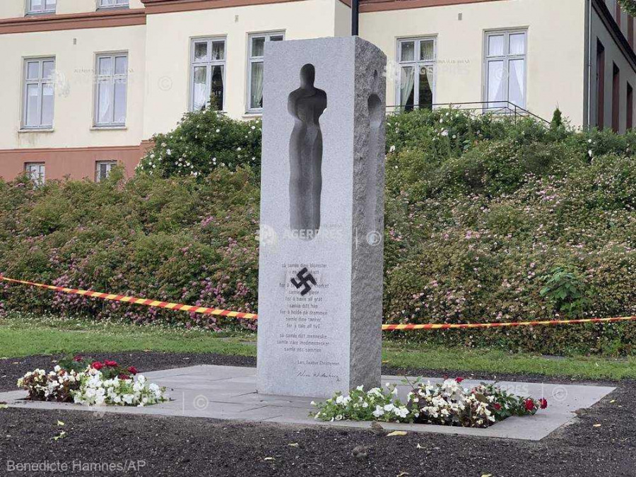 Monument vandalizat