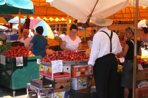 Cele mai ieftine fructe şi legume din piaţă 