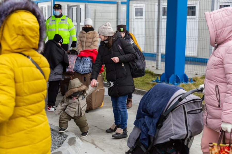 Aproape 900 de refugiați au venit în Galați în weekend