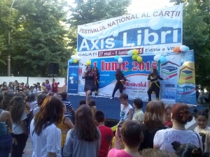 FESTIVALUL CĂRŢII &quot;AXIS LIBRI&quot;: Numeroase premii la concursul de creaţie!