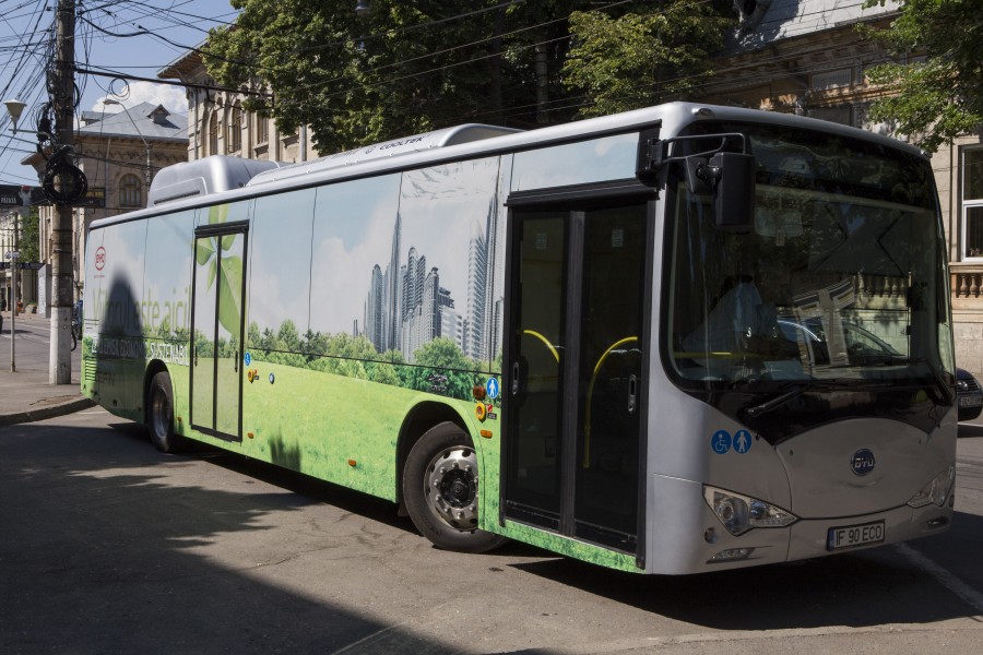 O lună de testări/ AUTOBUZUL ELECTRIC intră pe traseele Transurb (FOTO)