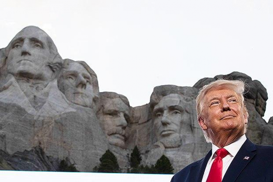 Trump vrea pe Muntele Rushmore