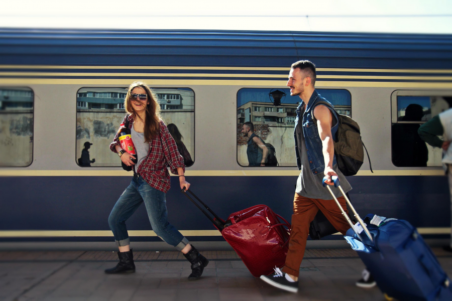 Bilete de tren gratuite pentru tinerii care vizitează ţările UE