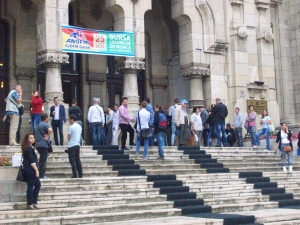 Bursa LOCURILOR DE MUNCĂ a atras puţini gălăţeni. Din 20.000 de ŞOMERI, au venit doar 1.000!