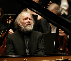 Articol elogios &icirc;n &bdquo;The Guardian&rdquo; despre un gălățean care a uimit lumea