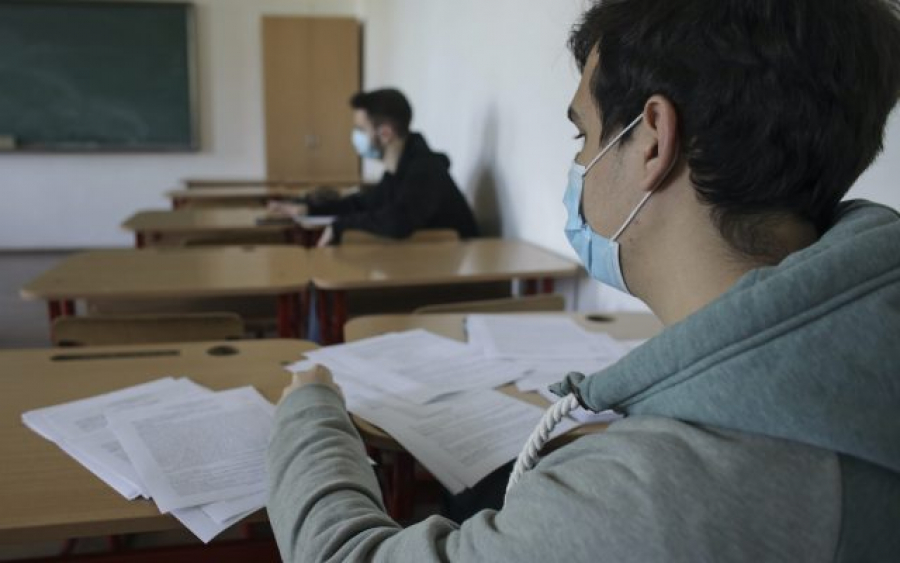 Aproape 4.000 de candidaţi gălăţeni susţin Bacalaureatul