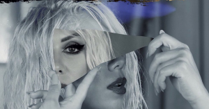 &quot;Iubirea ta crudă&quot;, noul single al gălăţencei Andreea Ignat (VIDEO)