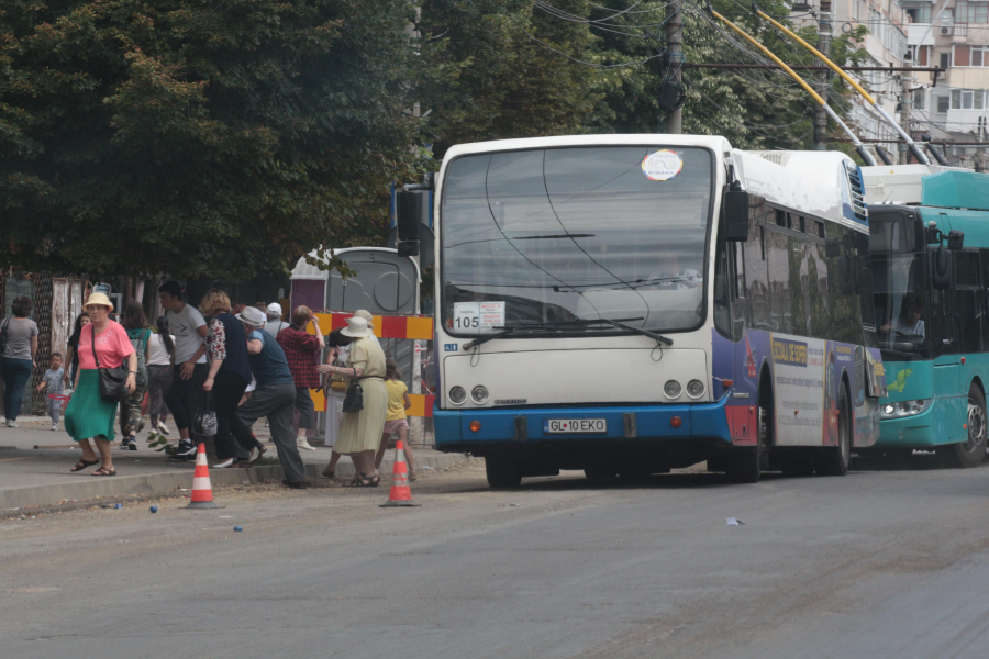 Patru zile cu mai puţine autobuze pe trasee