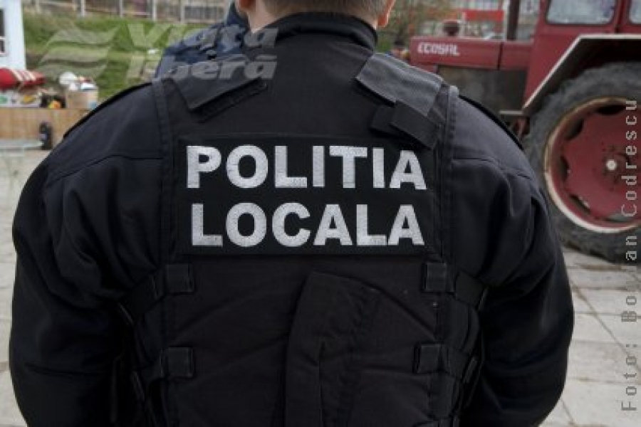 Localii arestează etnobotanicele din Micro 40