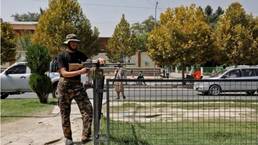 Atentat sinucigaş la Ambasada Rusiei la Kabul
