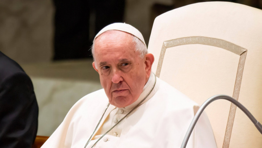 Papa Francisc: „A fi homosexual nu este o infracţiune”