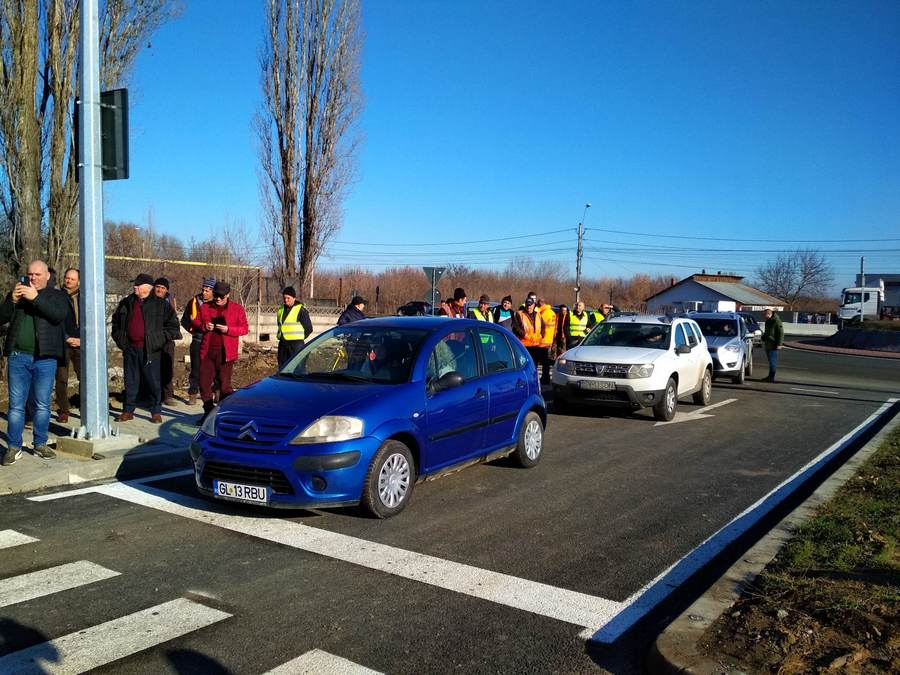 UPDATE. Construită în zece ani, Centura Tecuciului a fost deschisă oficial traficului (FOTO)