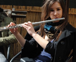 Gală CARITABILĂ pentru flautul gălăţencei Tina Roman