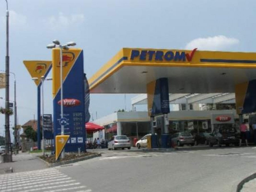 Petrom a majorat preţul carburanţilor cu 9 bani/litru