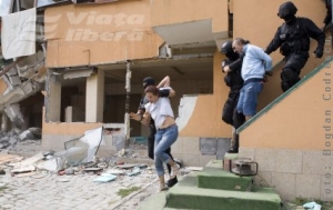 Panetta a fost evacuat cu forţa