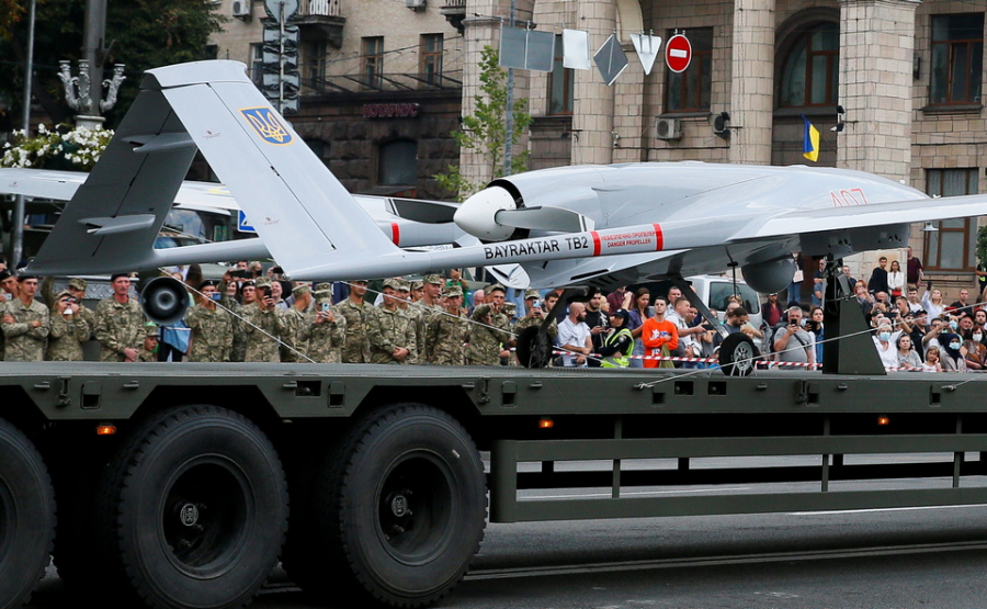 Dronele de luptă Bayraktar vor fi construite direct în Ucraina