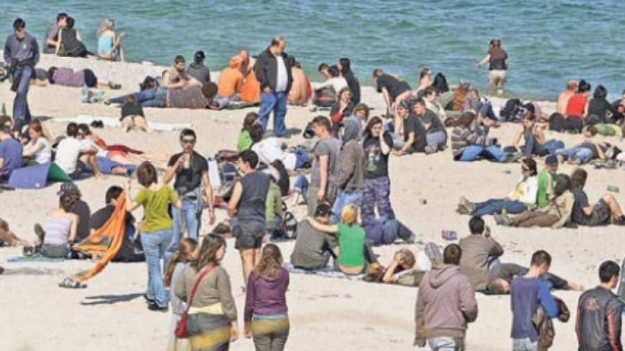 Minivacanţa de PAŞTE. Aproximativ 40.000 de turişti pe litoral