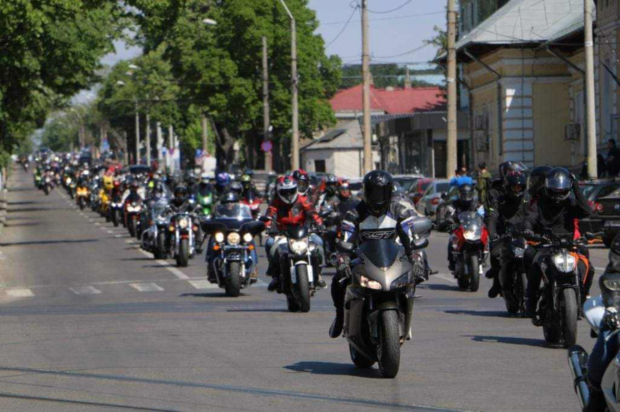 Paradă a motocicliștilor din mai multe județe, la Galați