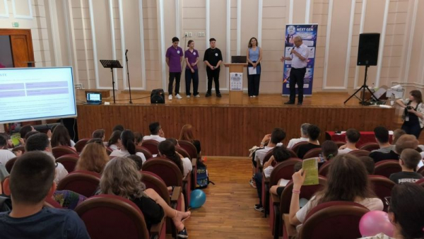 Olimpicii care vor să formeze viitorii campioni ai științei. Cum își pot înscrie părinții copiii în club