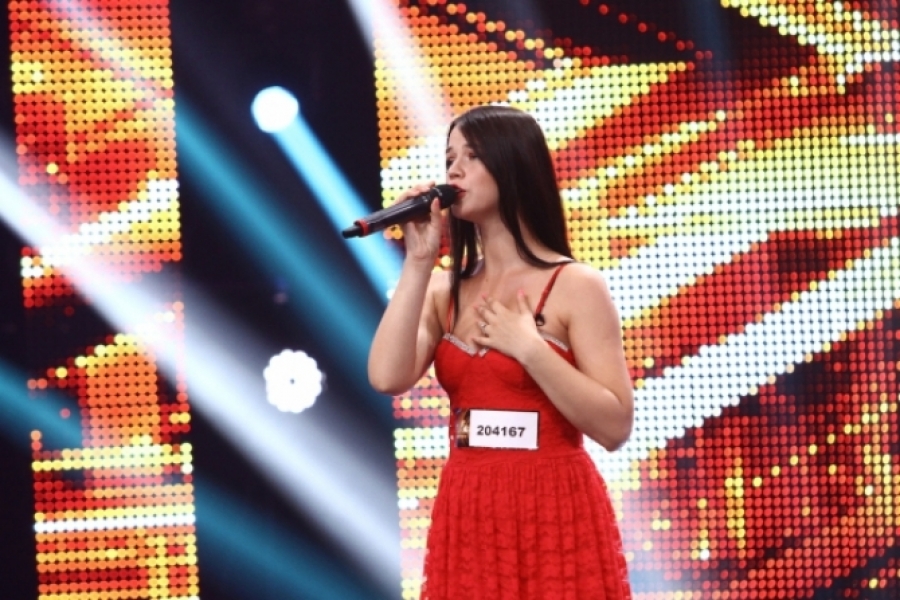 O gălăţeancă, în duel la „X Factor”