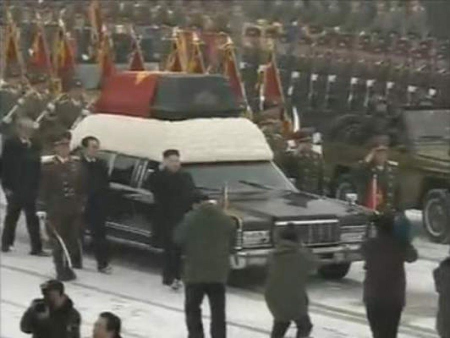 Coreea de Nord: Căciulile şi mănuşile, interzise la funeraliile lui Kim Jong-il