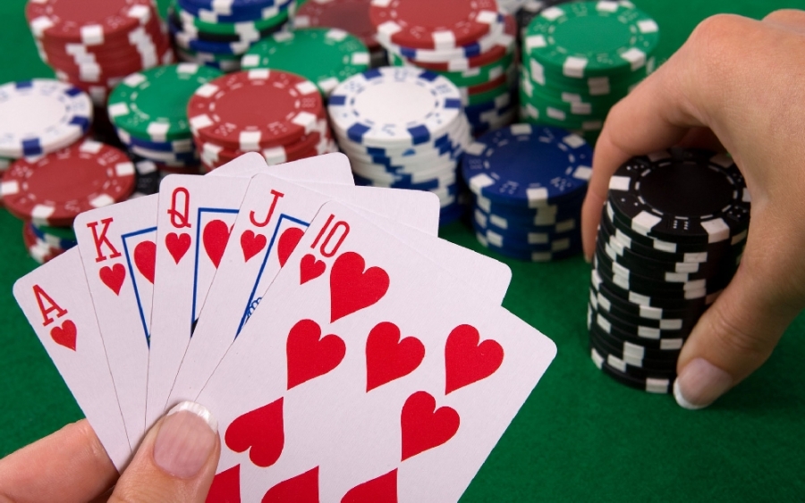 CE IMPOZITE ai de PLĂTIT statului dacă ai CÂŞTIGAT LA POKER