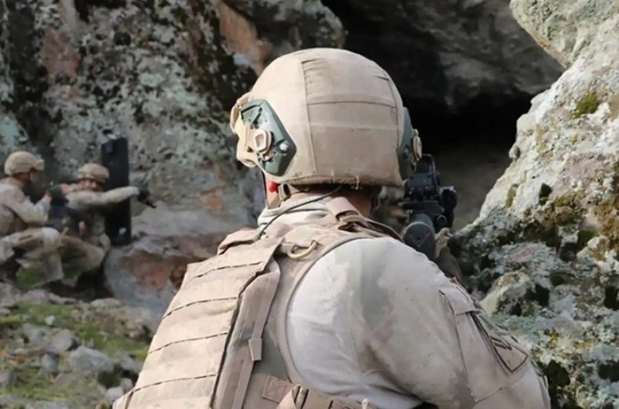 Doisprezece militari turci, morți într-o peșteră folosită de PKK
