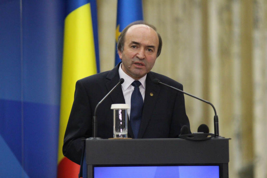 Ministrul Tudorel Toader NU renunţă la Legile justiţiei