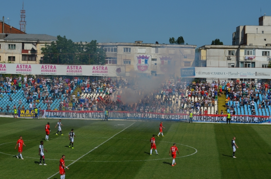 Suporterii Oţelului au rămas campioni - Echipa de fotbal gălăţeană a plecat din Liga I aclamată de fani (FOTO)