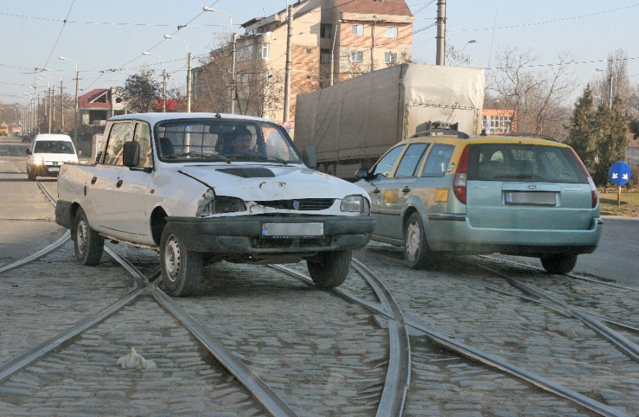 Gălăţenii merg tot cu RABLE. Ce MAŞINI s-au CUMPĂRAT în oraş în 2015