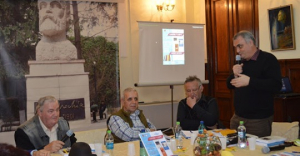 De la lansarea de la Salonul de joi: scriitorii Petru Todoran, Gh. Gurău, Tudose Tatu, moderaţi de criticul A. G. Secară