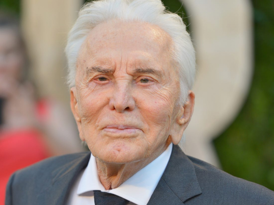 S-a stins din viață Kirk Douglas