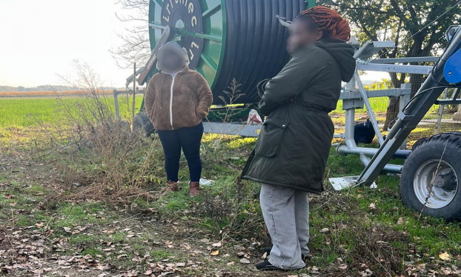 Africani depisați la Foltești, după ce au trecut fraudulos Prutul