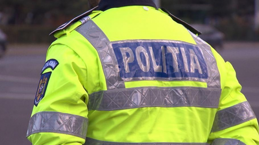 Arestat prevenit după ce a amenințat un polițist cu cuțitul. Scandal în centrul oraşului Târgu Bujor