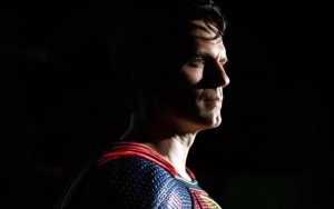 Henry Cavill revine în rolul lui Superman