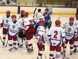 Hocheiştii de la CSM Dunărea n-au avut emoţii cu jucătorii Sportului Studenţesc