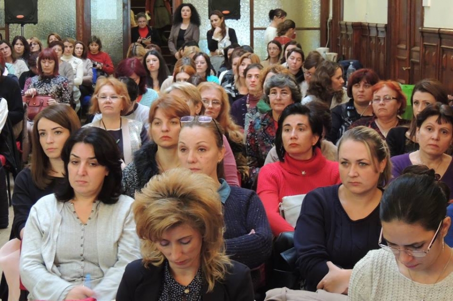 120 de cadre didactice învaţă să comunice cu COPIII AUTIŞTI